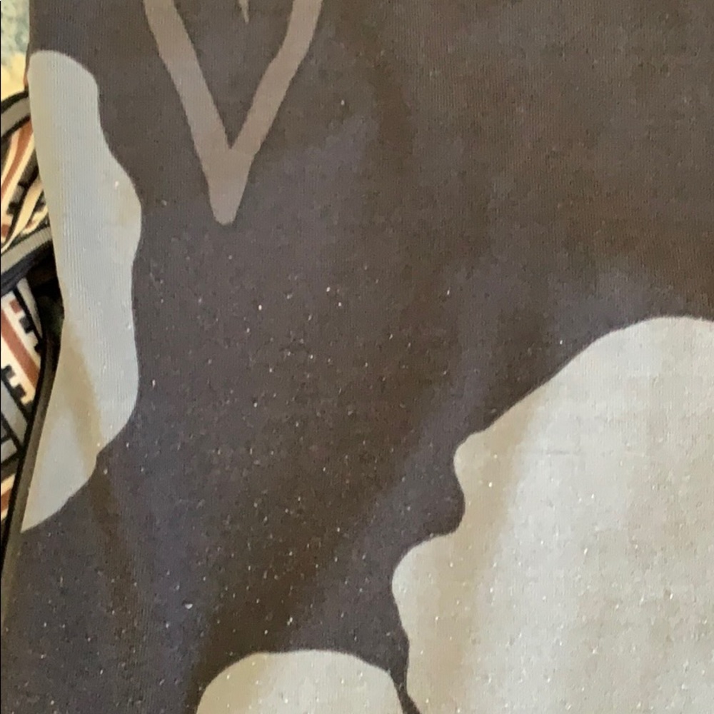 BCBG Maxazria short sleeved faux wrap top - Picture 6 of 7